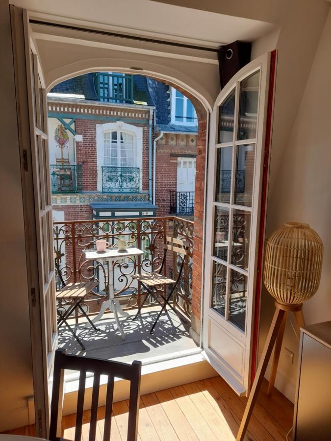 Villa Plein Sud: Charming Beachfront with Sea View Balcony Mers-les-Bains Exterior photo